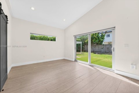 House in Fort Lauderdale, Florida 3 bedrooms, 163.79 sq.m. № 2059022 - photo 7