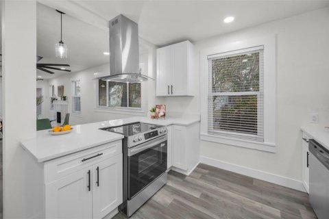 Casa en venta en Tarpon Springs, Florida, 4 dormitorios, 241.08 m2 № 1679114 - foto 25