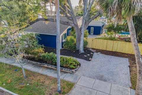 Casa en venta en Tarpon Springs, Florida, 4 dormitorios, 241.08 m2 № 1679114 - foto 4