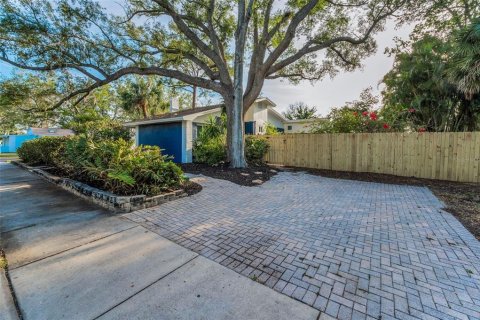 Casa en venta en Tarpon Springs, Florida, 4 dormitorios, 241.08 m2 № 1679114 - foto 7