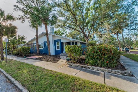 Casa en venta en Tarpon Springs, Florida, 4 dormitorios, 241.08 m2 № 1679114 - foto 6