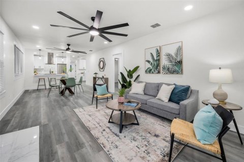 Casa en venta en Tarpon Springs, Florida, 4 dormitorios, 241.08 m2 № 1679114 - foto 20