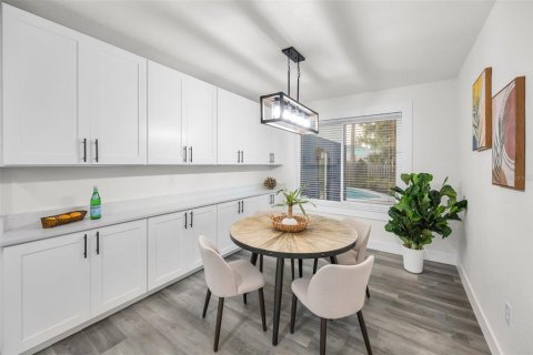 Casa en venta en Tarpon Springs, Florida, 4 dormitorios, 241.08 m2 № 1679114 - foto 27