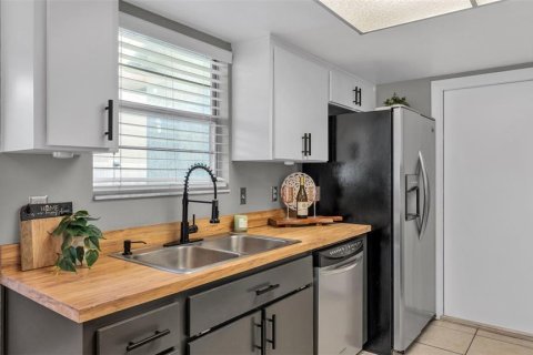 Купить виллу или дом в Киссимми, Флорида 9 комнат, 164.34м2, № 2149271 - фото 10
