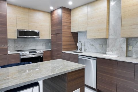 Copropriété à louer à Hallandale Beach, Floride: 3 chambres, 165.37 m2 № 2243689 - photo 6