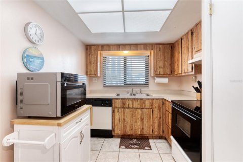 Copropriété à vendre à Ormond Beach, Floride: 2 chambres, 94.11 m2 № 2098012 - photo 6