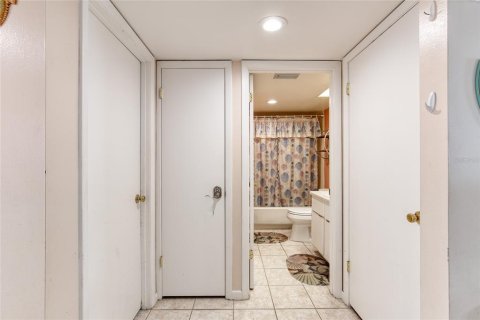 Copropriété à vendre à Ormond Beach, Floride: 2 chambres, 94.11 m2 № 2098012 - photo 11