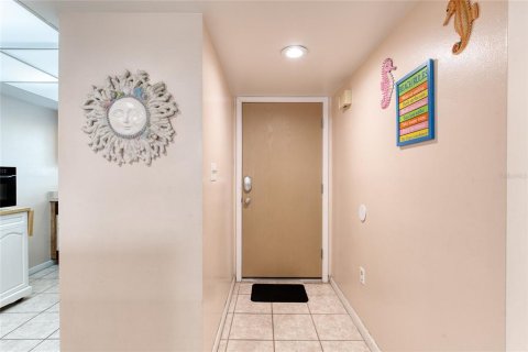 Copropriété à vendre à Ormond Beach, Floride: 2 chambres, 94.11 m2 № 2098012 - photo 4