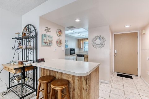 Copropriété à vendre à Ormond Beach, Floride: 2 chambres, 94.11 m2 № 2098012 - photo 5
