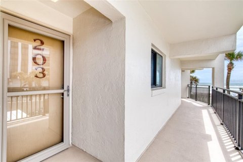 Copropriété à vendre à Ormond Beach, Floride: 2 chambres, 94.11 m2 № 2098012 - photo 2