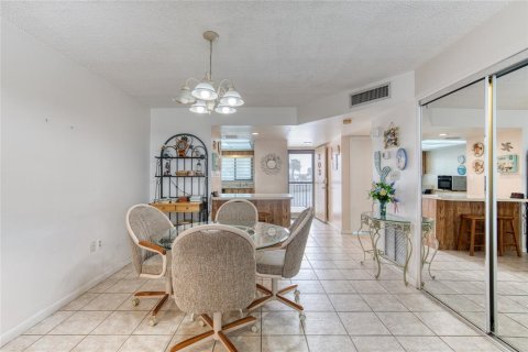 Copropriété à vendre à Ormond Beach, Floride: 2 chambres, 94.11 m2 № 2098012 - photo 23