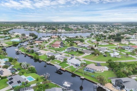 Casa en venta en Port Charlotte, Florida, 3 dormitorios, 162.49 m2 № 1899260 - foto 6