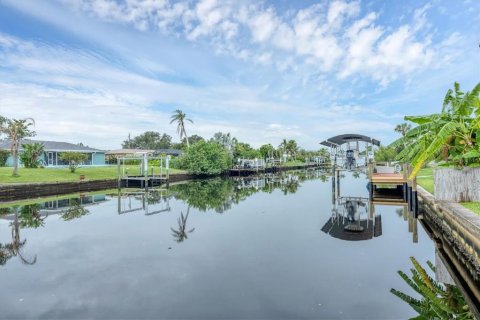 Casa en venta en Port Charlotte, Florida, 3 dormitorios, 162.49 m2 № 1899260 - foto 4