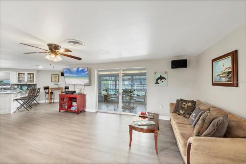 Casa en venta en Port Charlotte, Florida, 3 dormitorios, 162.49 m2 № 1899260 - foto 15