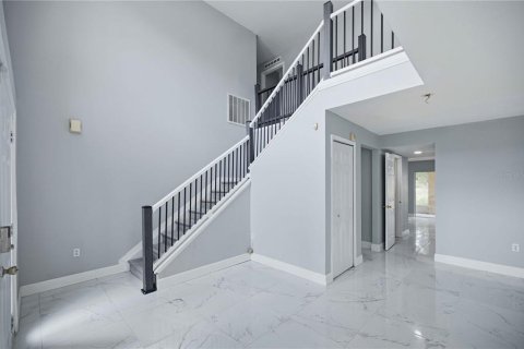 Casa en venta en Ocala, Florida, 6 dormitorios, 363.34 m2 № 2266902 - foto 2