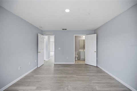 Casa en venta en Ocala, Florida, 6 dormitorios, 363.34 m2 № 2266902 - foto 28