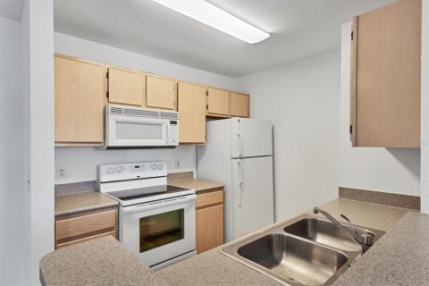 Condo in Lakewood Ranch, Florida, 1 bedroom  № 1522451 - photo 12