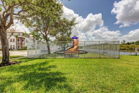 Copropriété à louer à Miramar, Floride: 4 chambres, 134.24 m2 № 1713454 - photo 16