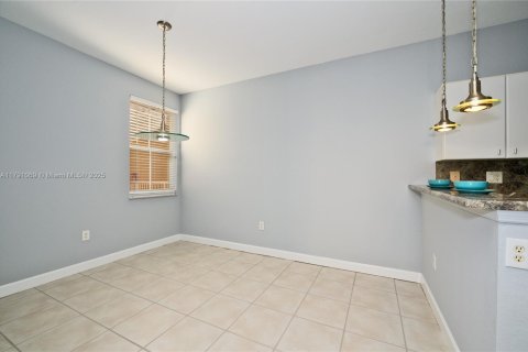 Copropriété à louer à Miramar, Floride: 4 chambres, 134.24 m2 № 1713454 - photo 10