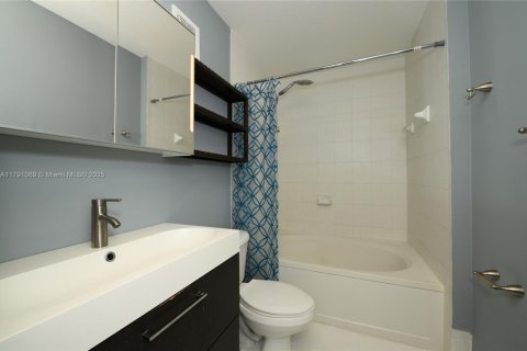 Copropriété à louer à Miramar, Floride: 4 chambres, 134.24 m2 № 1713454 - photo 13