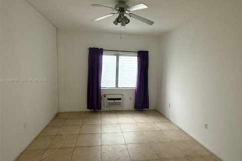 Снять в аренду кондоминиум в Бей-Харбор-Айлендс, Флорида 1 спальня, 64.38м2, № 2004880 - фото 9