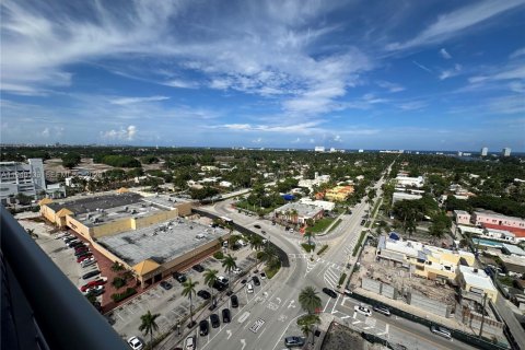 Commercial property in Hollywood, Florida № 2183213 - photo 5