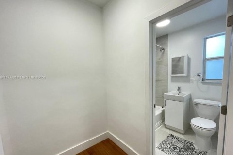 Appartement à louer à Miami Beach, Floride: 46.45 m2 № 1927938 - photo 8