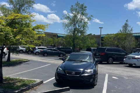 Commercial property in Lauderhill, Florida № 2020574 - photo 15