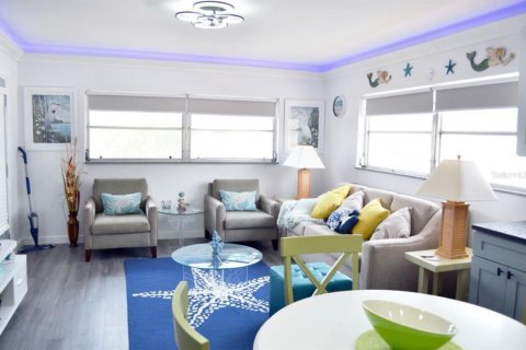 Apartamento en alquiler en Saint Pete Beach, Florida, 1 dormitorio, 65.03 m2 № 1798423 - foto 11