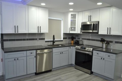 Apartamento en alquiler en Saint Pete Beach, Florida, 1 dormitorio, 65.03 m2 № 1798423 - foto 8