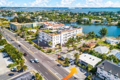Apartamento en alquiler en Saint Pete Beach, Florida, 1 dormitorio, 65.03 m2 № 1798423 - foto 3