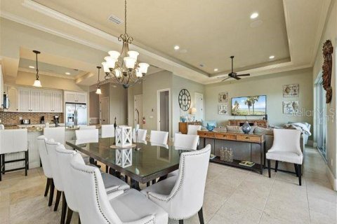 House in Palm Coast, Florida 7 bedrooms, 479.19 sq.m. № 1662018 - photo 3
