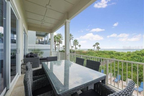 House in Palm Coast, Florida 7 bedrooms, 479.19 sq.m. № 1662018 - photo 4