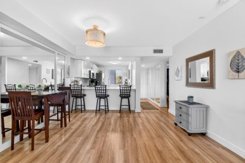 Copropriété à vendre à West Palm Beach, Floride: 2 chambres, 133.5 m2 № 2083148 - photo 15