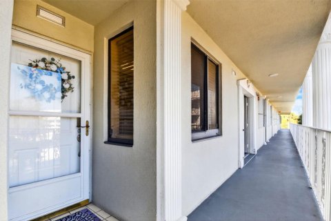 Copropriété à vendre à West Palm Beach, Floride: 2 chambres, 133.5 m2 № 2083148 - photo 4