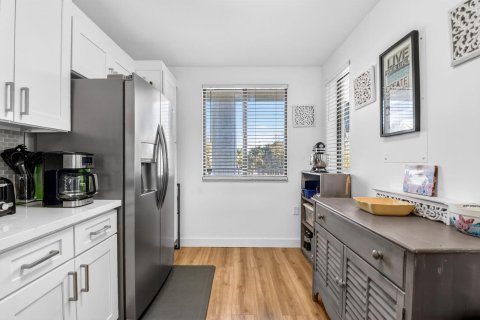 Copropriété à vendre à West Palm Beach, Floride: 2 chambres, 133.5 m2 № 2083148 - photo 6