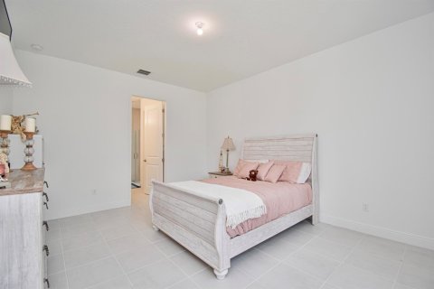 House in Loxahatchee Groves, Florida 3 bedrooms, 196.02 sq.m. № 2190711 - photo 13