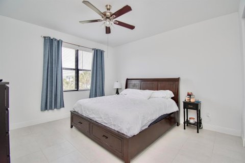 House in Loxahatchee Groves, Florida 3 bedrooms, 196.02 sq.m. № 2190711 - photo 18