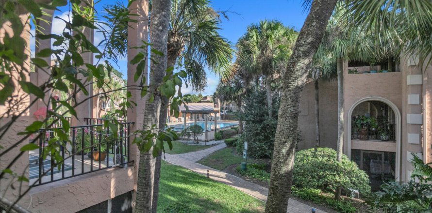 Condominio en Jacksonville, Florida, 2 dormitorios № 853468