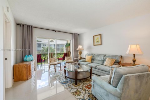Condo in Boca Raton, Florida, 2 bedrooms  № 1409321 - photo 3
