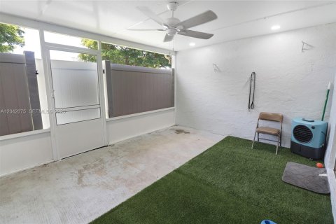 House in Delray Beach, Florida 2 bedrooms, 127.55 sq.m. № 2184306 - photo 21