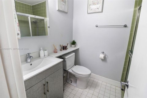 House in Delray Beach, Florida 2 bedrooms, 127.55 sq.m. № 2184306 - photo 20
