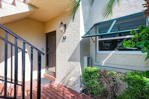 Condo in Sarasota, Florida, 2 bedrooms № 2238866 - photo 6