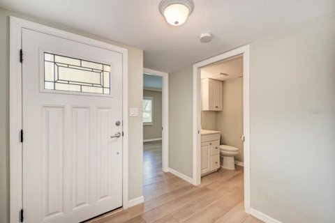Condo in Sarasota, Florida, 2 bedrooms № 2238866 - photo 9