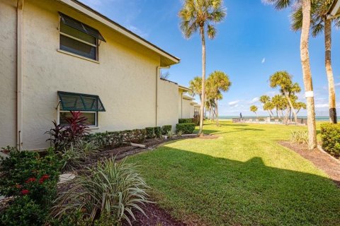 Condo in Sarasota, Florida, 2 bedrooms № 2238866 - photo 4