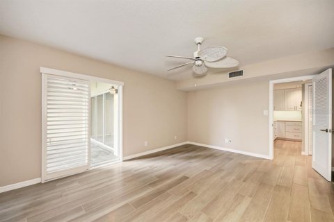 Condo in Sarasota, Florida, 2 bedrooms № 2238866 - photo 24