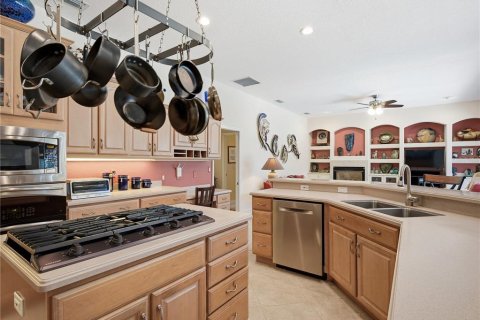 Villa ou maison à vendre à New Smyrna Beach, Floride: 3 chambres, 277.03 m2 № 2333816 - photo 30