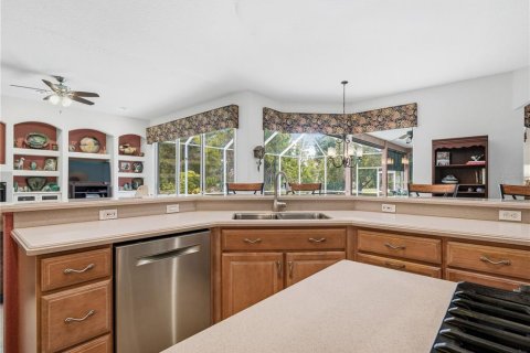 Villa ou maison à vendre à New Smyrna Beach, Floride: 3 chambres, 277.03 m2 № 2333816 - photo 29