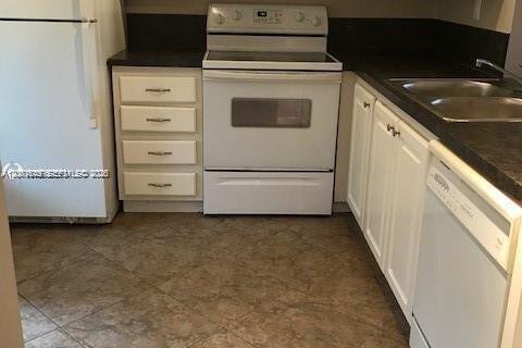 Condo in Plantation, Florida, 2 bedrooms  № 2065695 - photo 2