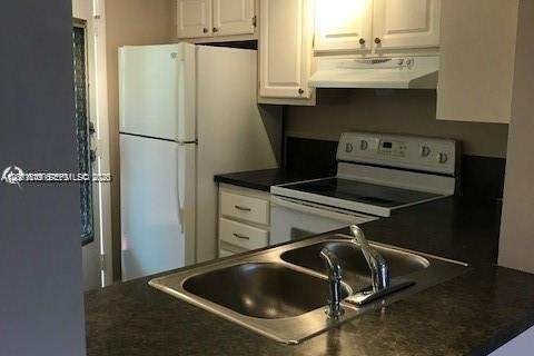 Condo in Plantation, Florida, 2 bedrooms  № 2065695 - photo 3